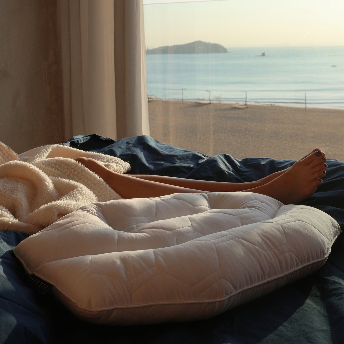 Anti-aging pillow